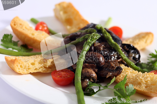 Image of Mushrooms and asparagus on toast