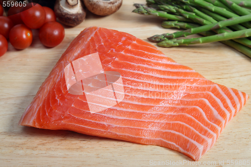 Image of Raw salmon and vegetables