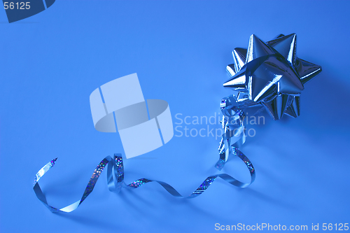 Image of blue foil bow