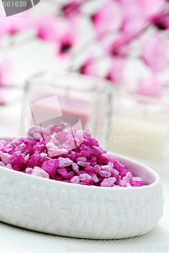 Image of pink bath salt