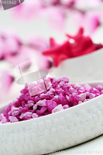 Image of pink bath salt