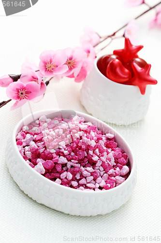 Image of pink bath salt