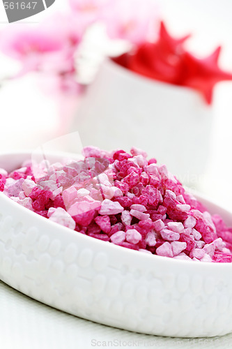 Image of pink bath salt