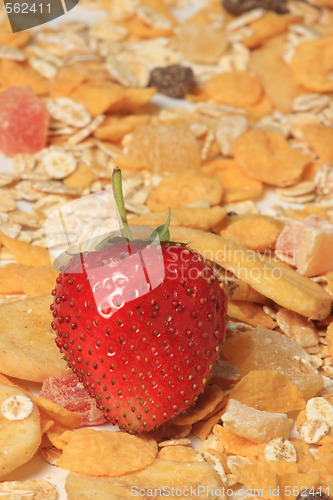 Image of strawberry on muesli