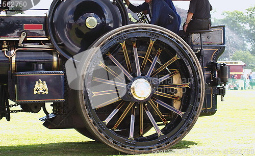 Image of wheel of a traction engine