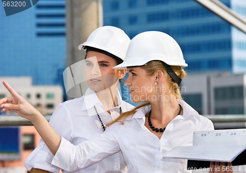 Image of contractors