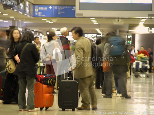 Image of Airport crowd