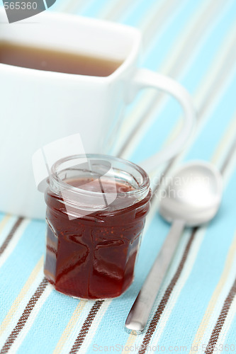 Image of cup of tea with confiture