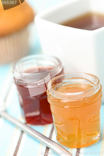 Image of cup of tea with confiture