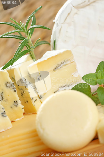 Image of board of cheese