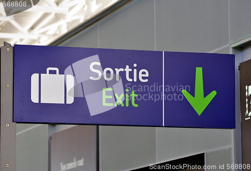 Image of Airport sign