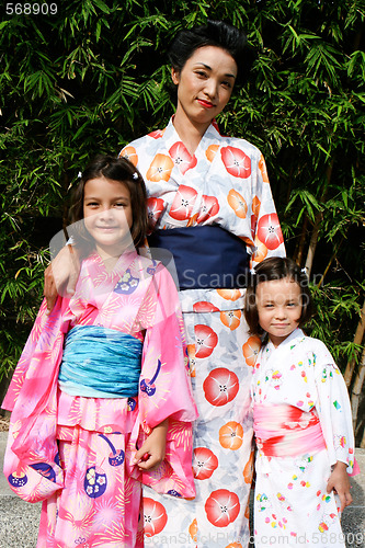 Image of Family dressed in kimono.