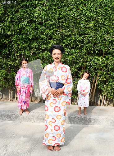 Image of Family dressed in kimono.