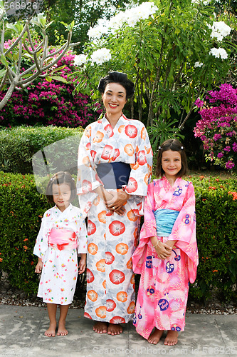 Image of Family dressed in kimono.