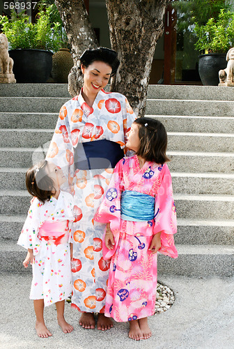 Image of Family dressed in kimono.