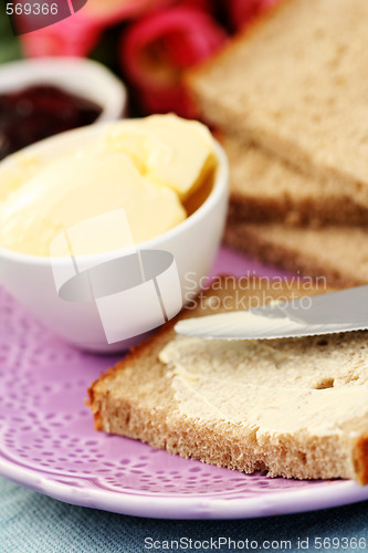 Image of whole wheat bread