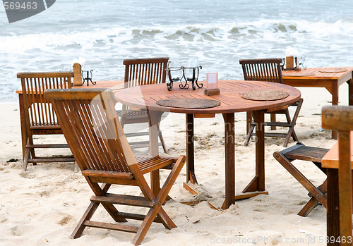 Image of Table set at beach