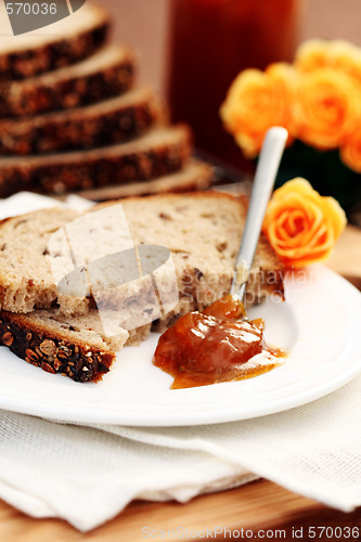 Image of whole wheat bread and jam