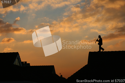 Image of Musician on the roof