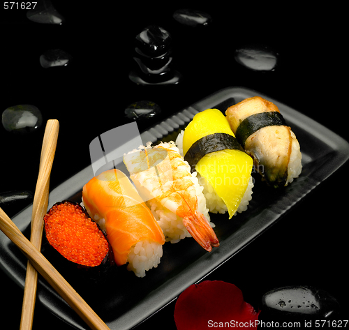 Image of assorted sushi plate