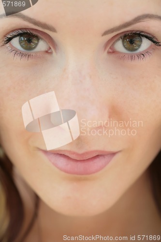 Image of girl with green eye, close-up