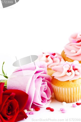 Image of Cupcakes and flowers