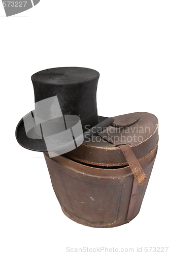 Image of Top hat (silk hat) of 19th century with cardboard case. 