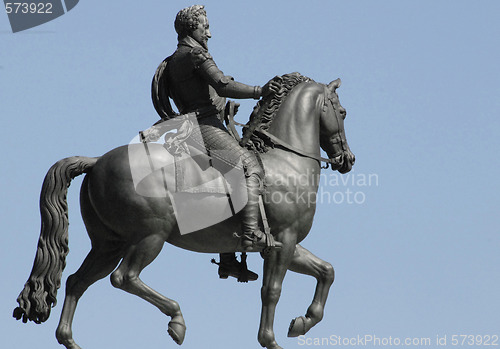Image of Statue - man