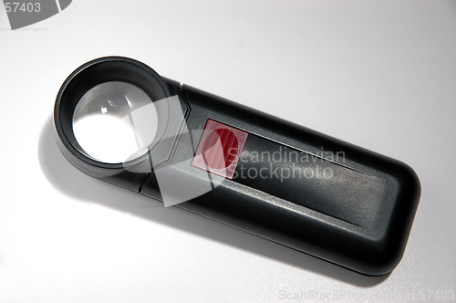 Image of magnifying glass