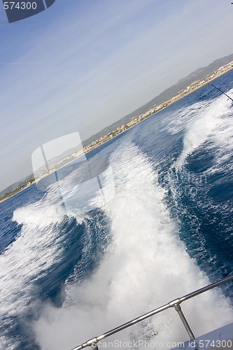 Image of yacht tail path