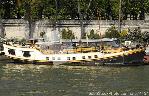 Image of Old boat 20