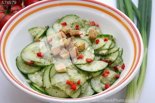 Image of fresh salad 