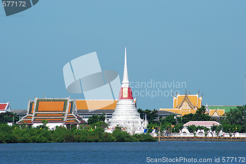 Image of Phra Samut Chedi, a temple in Thailand