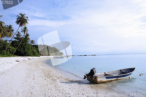 Image of Boat at beach