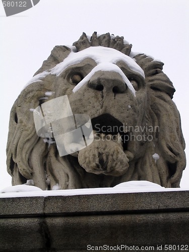 Image of Lion Statue on Chains Bridge