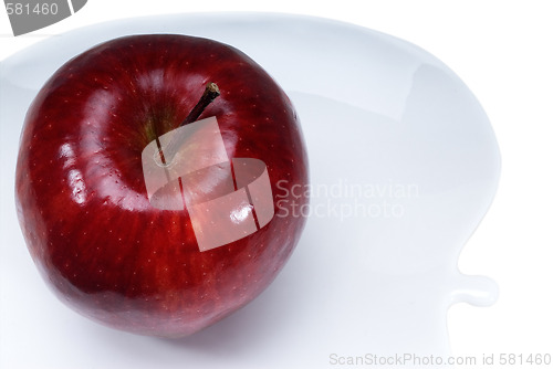 Image of red apple