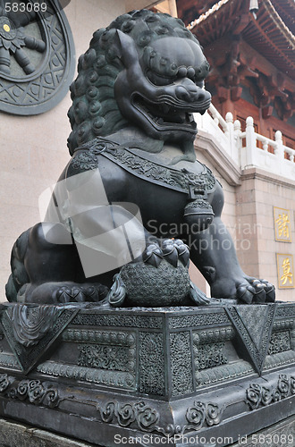 Image of Chinese buddhist shrine 