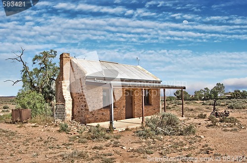 Image of old building in desert
