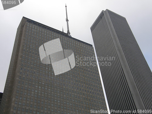 Image of Wrigley Square and Aon Center