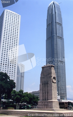 Image of IFC 2 and the War Memorial, Hong Kong