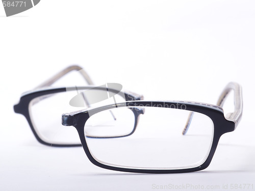 Image of broken eyeglasses