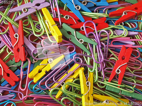 Image of Paper clips and pegs.