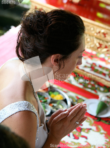 Image of Buddhist wedding.