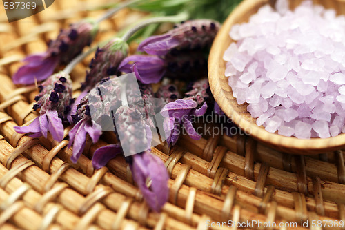 Image of lavender bath salt