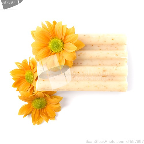 Image of natural soap and flowers