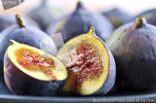 Image of Plate of sliced figs