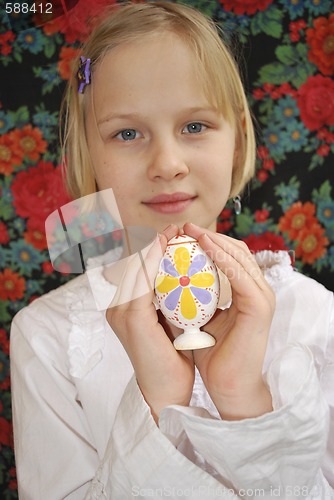 Image of girl with easter egg