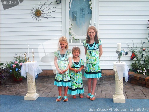 Image of Three little girls