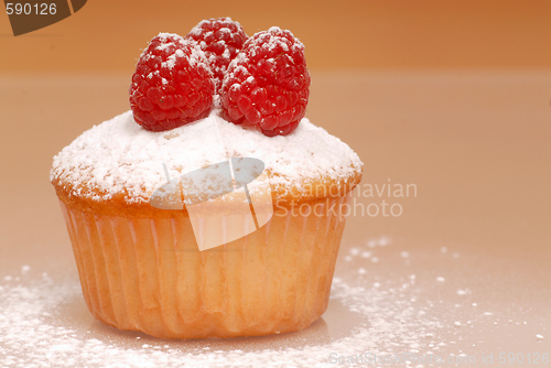 Image of Cupcake with raspberries