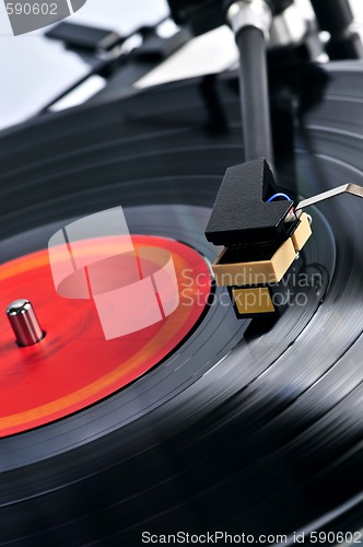 Image of Record on turntable